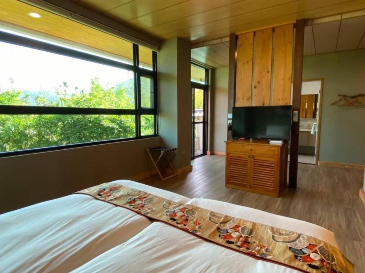 Roaming Cloud Sun Moon Lake B&B Yuchi Eksteriør billede