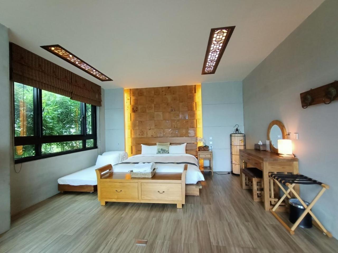 Roaming Cloud Sun Moon Lake B&B Yuchi Eksteriør billede