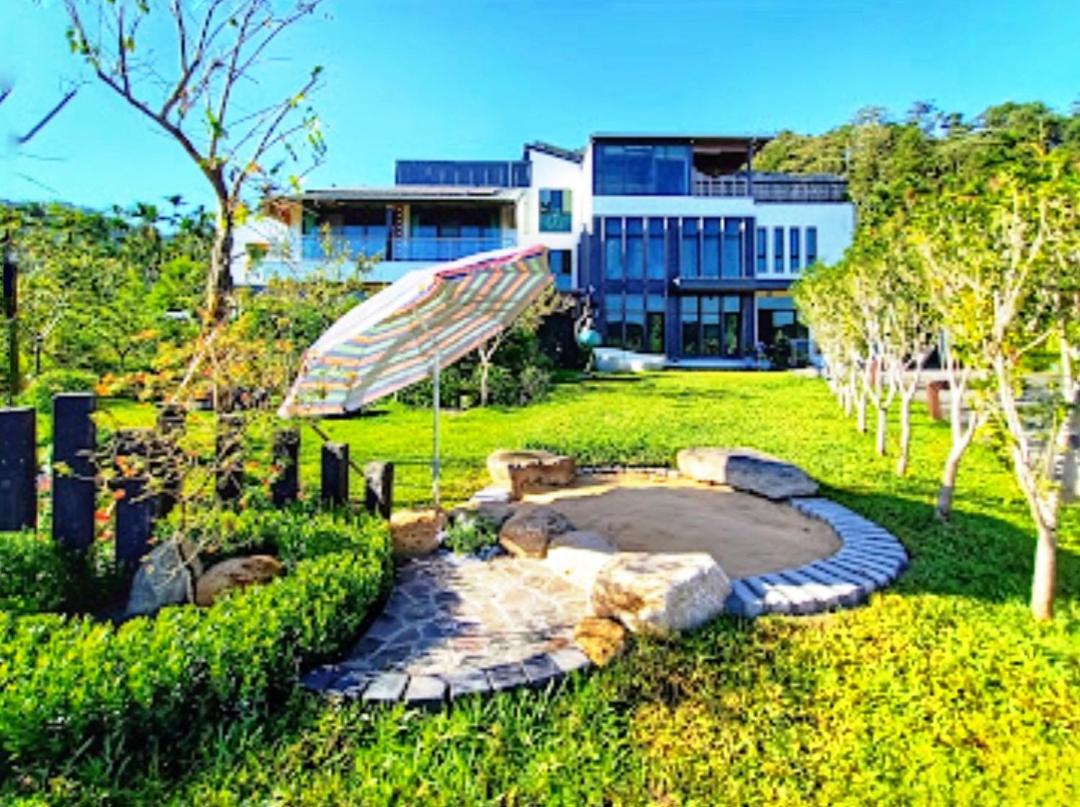 Roaming Cloud Sun Moon Lake B&B Yuchi Eksteriør billede